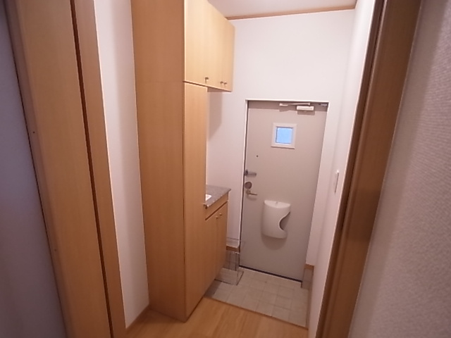 神戸市須磨区東落合２丁目のアパートの玄関|シューズボックス付き