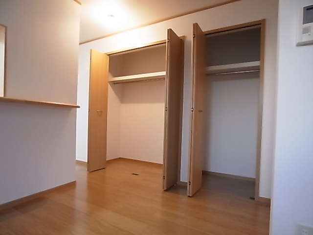 神戸市須磨区東落合２丁目のアパートの収納|クローゼット