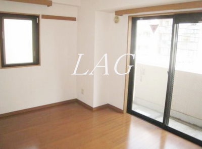 【居間・リビング】 | パークウェル神楽坂弐番館 | リビングになります。