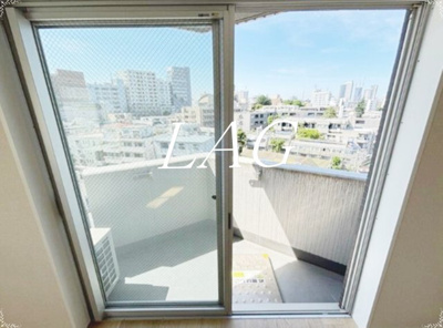 【バルコニー】 | ムーブメンツ西早稲田 | バルコニーです。