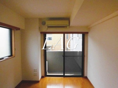 【居間・リビング】 | ルーブル西早稲田 | 洋室のお部屋です。