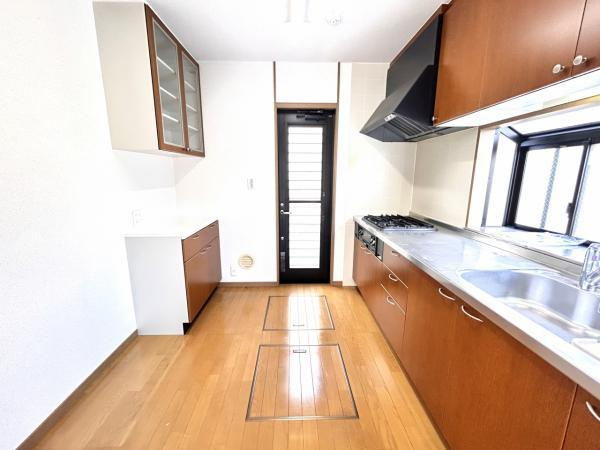 小山市小山　中古戸建のキッチン