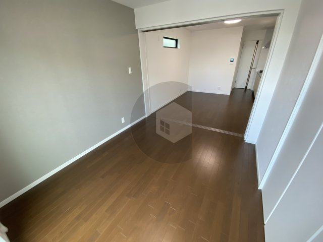 セレニティ荒本 B棟の寝室