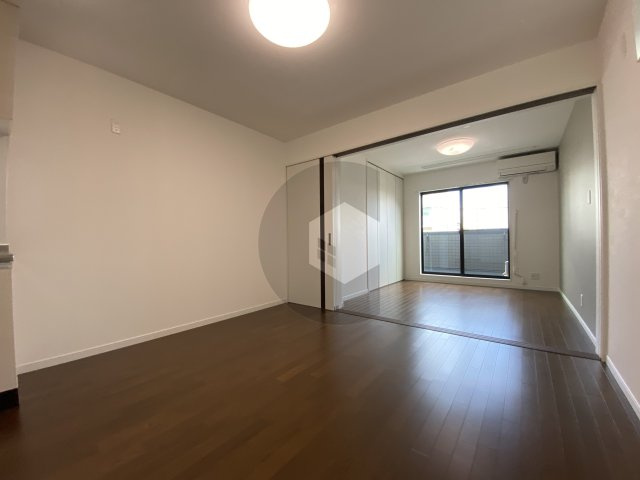 セレニティ荒本 B棟の内装