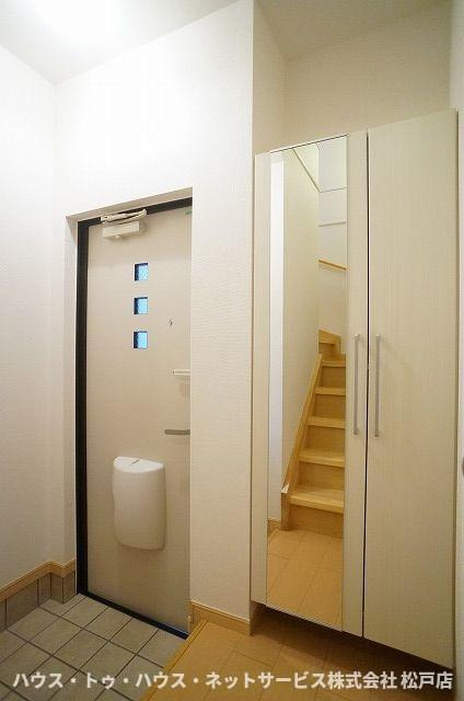 サンリット・オークⅣの玄関