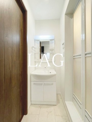 【洗面所】 | シャイネクス高砂 | 洗面台です。