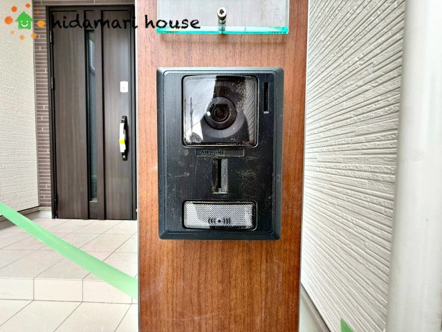 西区指扇996番　新築戸建　ハートフルタウンBの前面道路含む現地写真