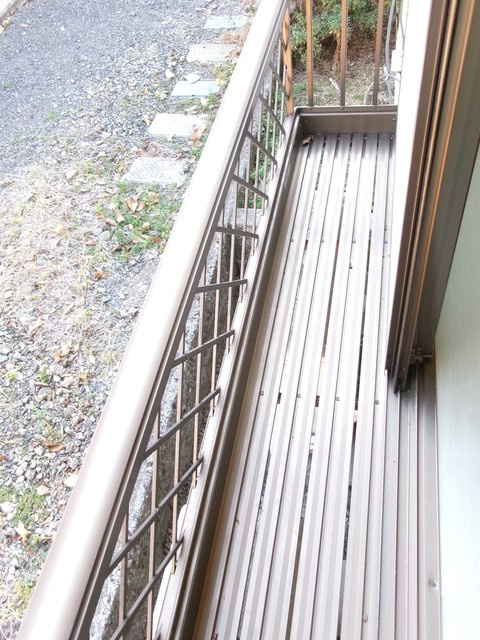 リバーサイド小林のバルコニー|フラワーボックス