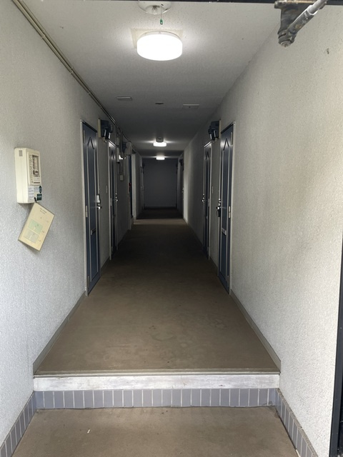 リバーサイド小林のエントランス