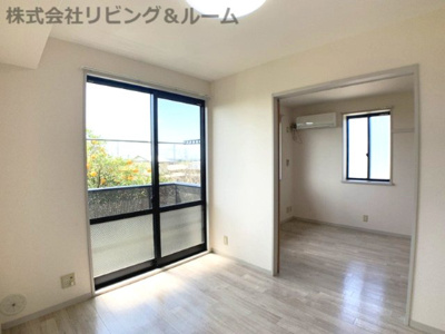 【居間・リビング】 | グランドサンＣ棟