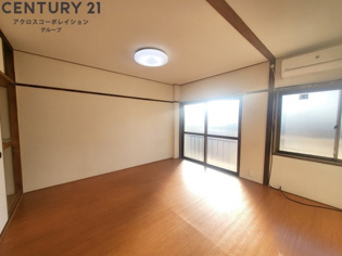 洋室１０帖以上の大きなお部屋です！
