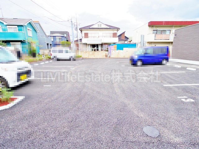 ルミネ中央の駐車場