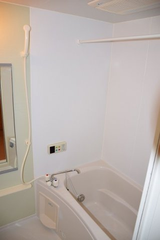 サンルミエ　　刈谷市近郊の賃貸はクラスホームの浴室|きれいなお風呂です