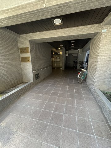 シルバーピア浅草のエントランス
