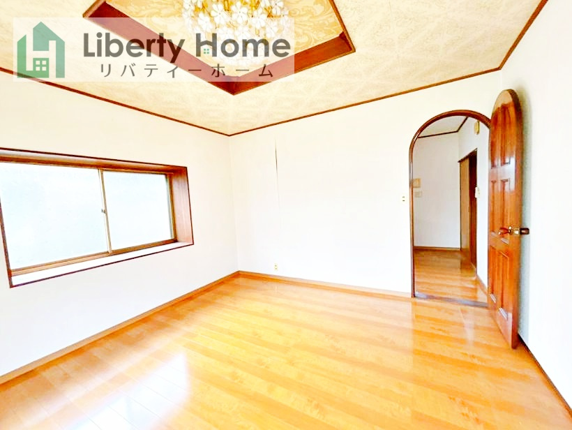 水戸市双葉台2丁目　中古戸建の居間・リビング