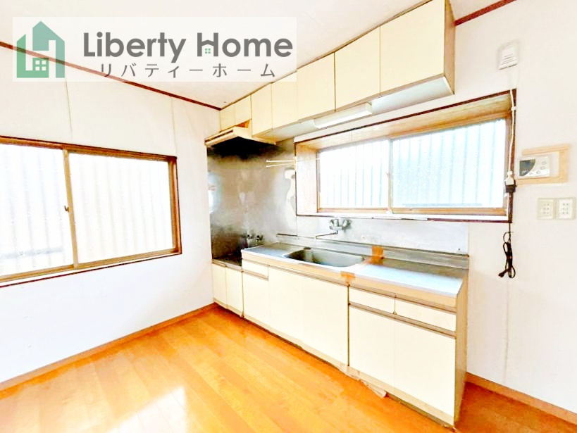 水戸市双葉台2丁目　中古戸建のキッチン