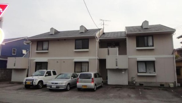 ドミール下石田の外観