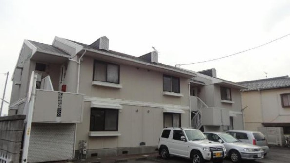 ドミール下石田の外観