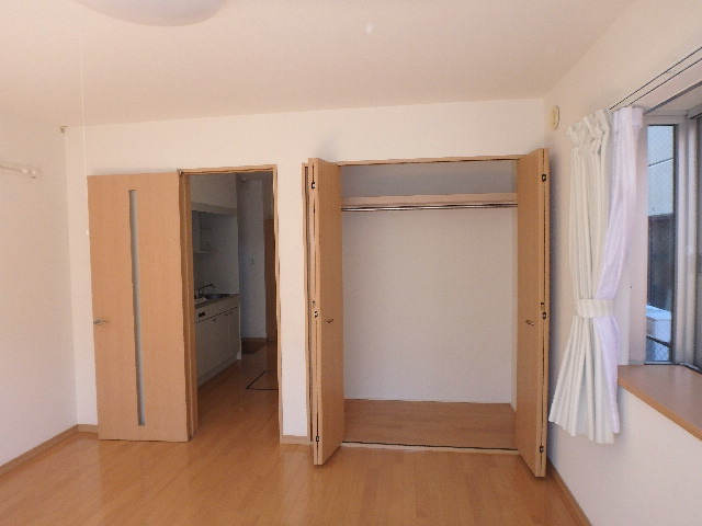 S0044R　エスパーダ西本郷の収納