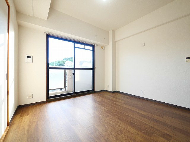 ツインコート帝塚山の居間・リビング