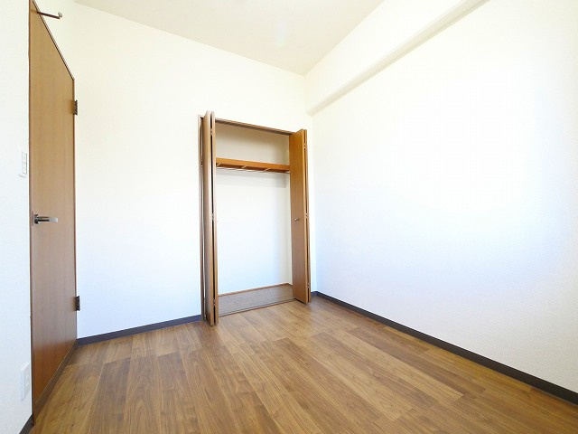 ツインコート帝塚山の洋室