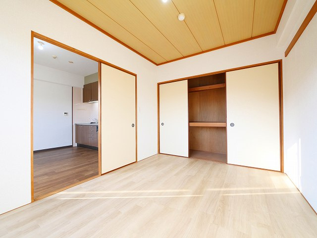 ツインコート帝塚山の洋室