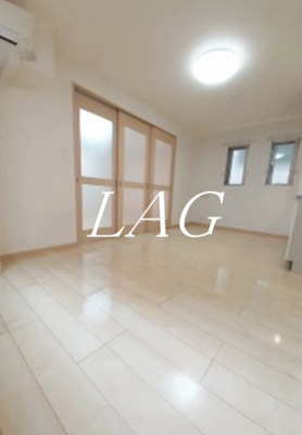 【居間・リビング】 | アドニスター・西大井 | 洋室のお部屋です。