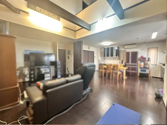 【居間・リビング】