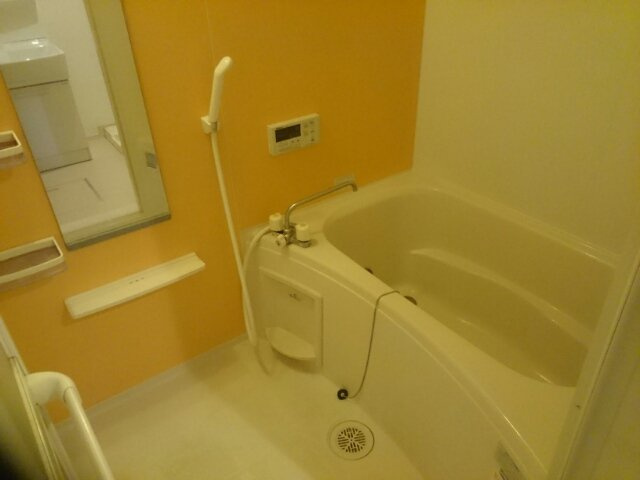 ラ　ルーチェの浴室