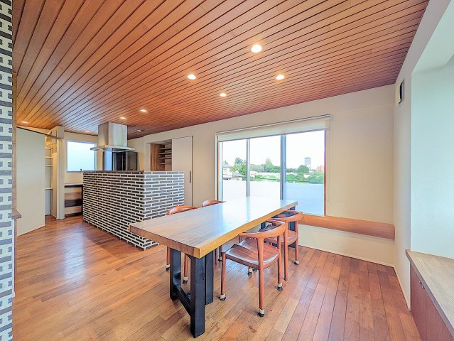 高林南町戸建ての居間・リビング