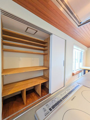 高林南町戸建ての収納