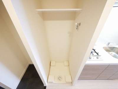 【設備】 | プレサンス心斎橋ソレイユ | 洗濯機置き場です