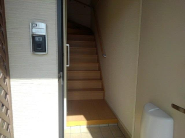 ミルト立花Ⅰの玄関|収納もある玄関です