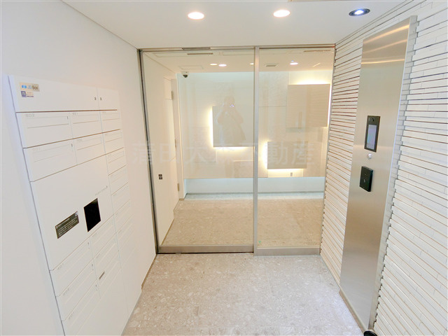 グランカーサ蒲田ウエストのエントランス