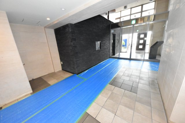 エイペックス南堀江のエントランス