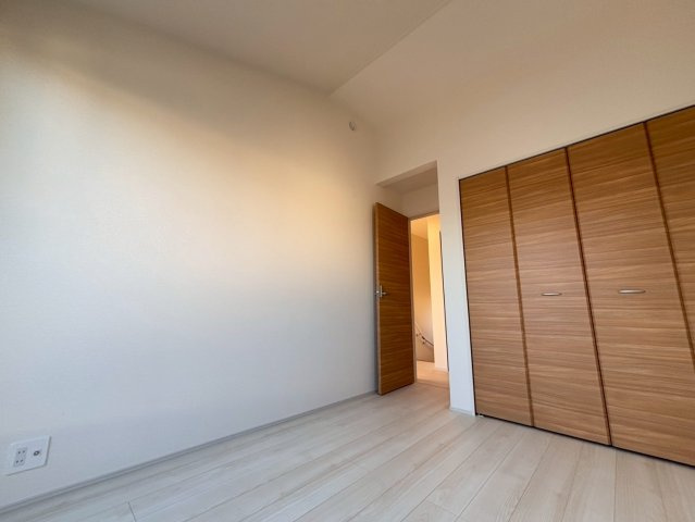 上尾市井戸木1丁目2期　新築戸建　ブルーミング01の洋室