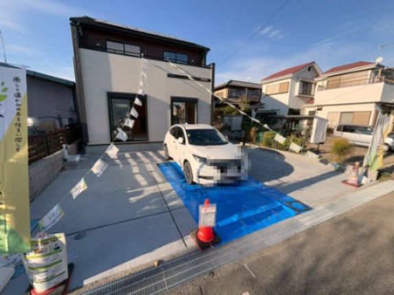 上尾市井戸木1丁目2期　新築戸建　ブルーミング01の駐車場