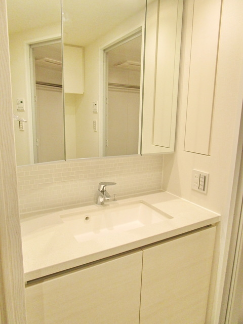 ザ・パークハビオ柿の木坂の独立洗面台|※別部屋参照
