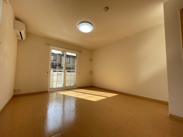 ＮＭＯＮ　Ｅの内装