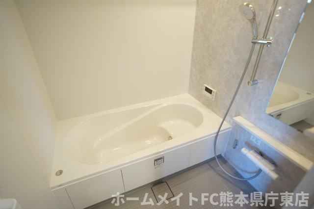 熊本市中央区出水５丁目のアパートの浴室