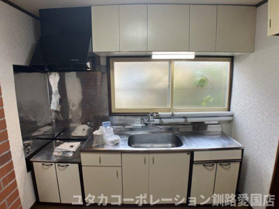 【キッチン】 | 興津2丁目64-396売家 | 独立キッチン★窓付なのでいつでもきれいな空気と入れ替えできますね♪