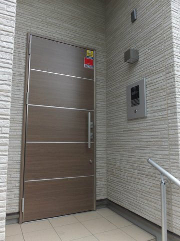 【収納が豊富な1K！】ミランダ桜荘のエントランス