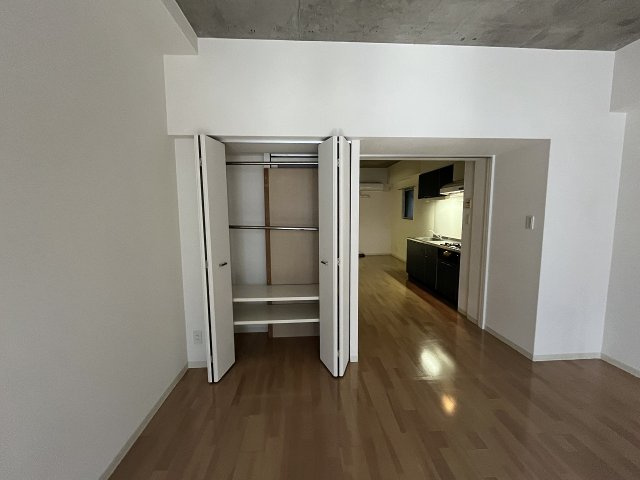 大阪市西区南堀江１丁目の店舗事務所の内装