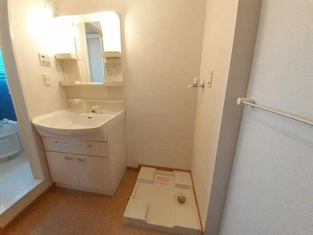 グランベアー福津の洗面所|スペースが確保できる洗面所です