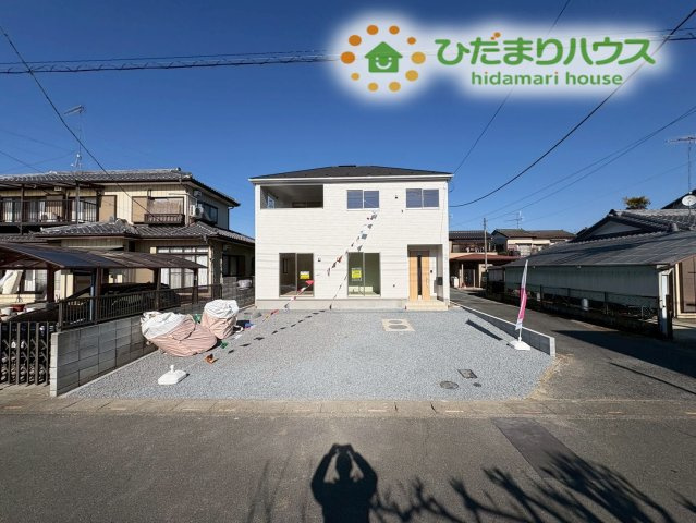 熊谷市江南中央　第3　新築一戸建て　クレイドルガーデン　01の外観|周囲に高い建物がなく、陽当たりと通風に恵まれた立地条件です！
開放的な空を身近に感じながら、のびのびと毎日を過ごすことができます！