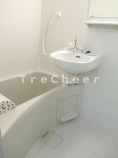 リブ町屋の浴室