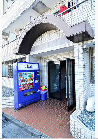 メゾン・ド・ジュリーのエントランス