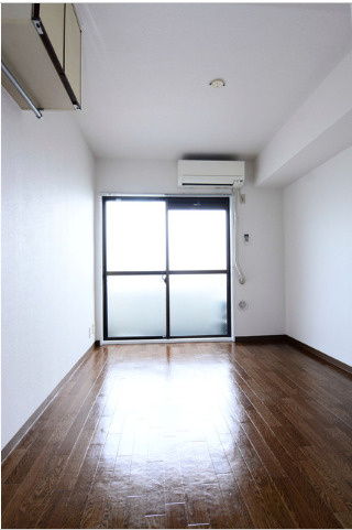 メゾン・ド・ジュリーの居間・リビング