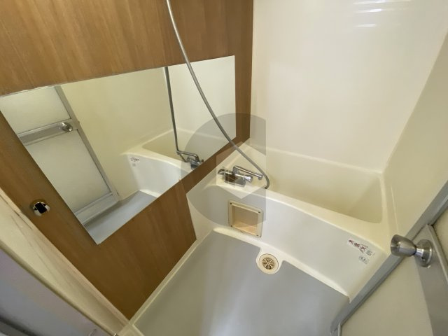 メゾンイサムの浴室