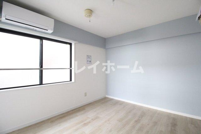 ダイホープラザ多摩川の居間・リビング